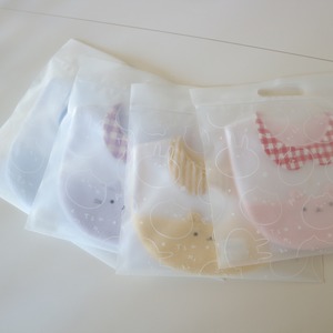 【完売】新つみきどうぶつのおめかしbib（ひなた）