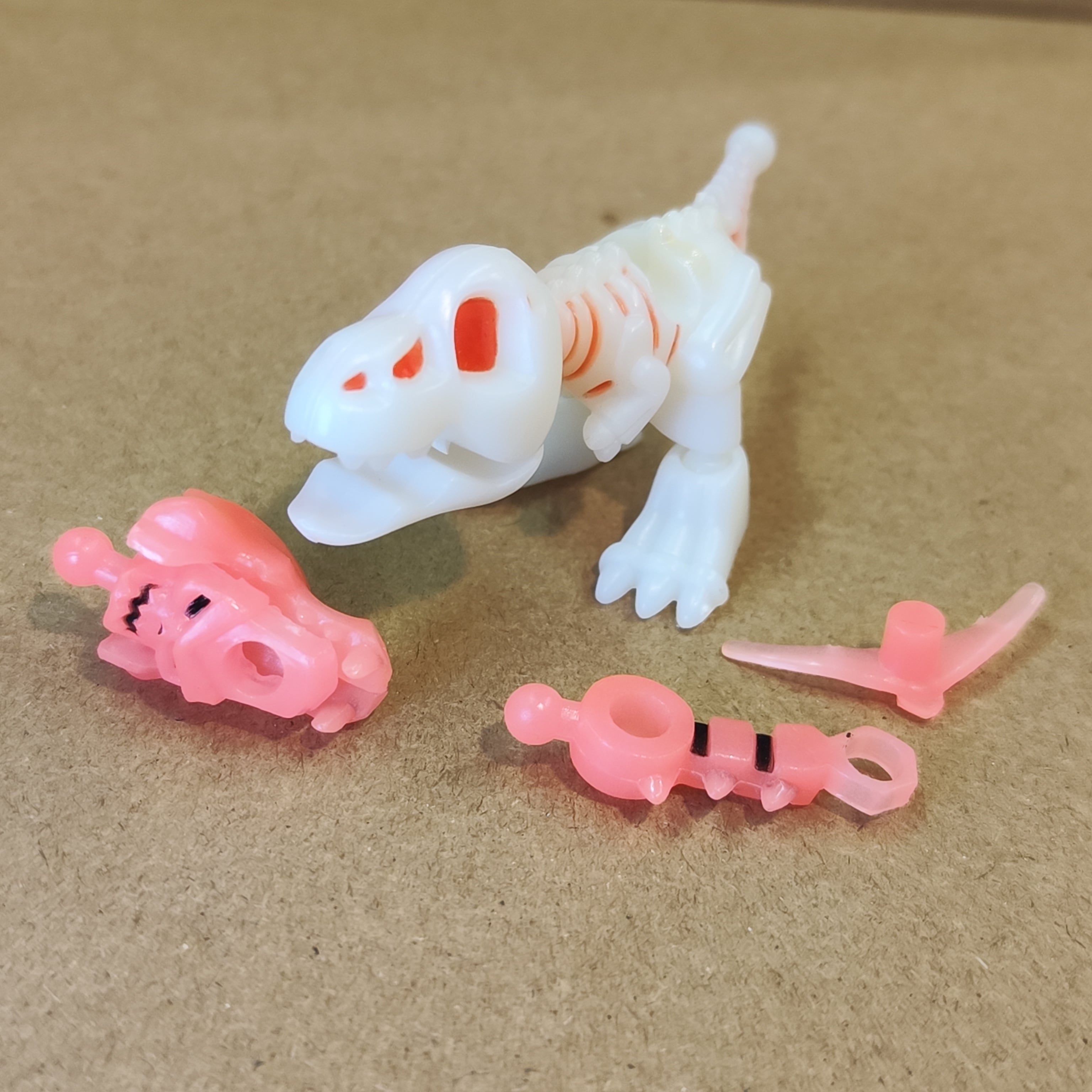 ほねほねザウルス 復刻版SP 第1弾 第2弾 ティラノサウルス(赤