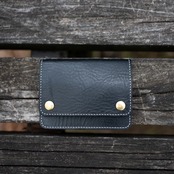 お札を折らない 小さなトラッカーウォレット Foldres rev.02 | イタリアンレザー 本革 二つ折り財布 メンズ レディース | エイジングを楽しむ