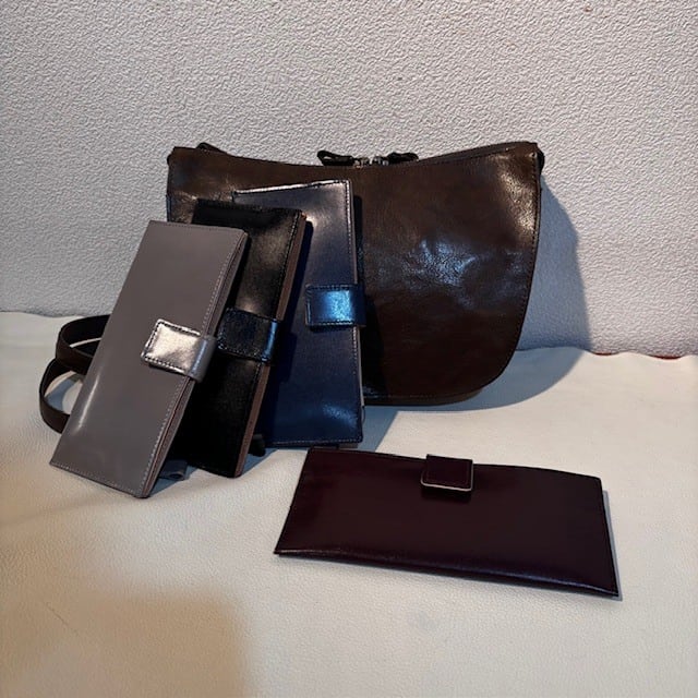 B.stuff　新色入荷！ナイロンコンビショルダーバッグ