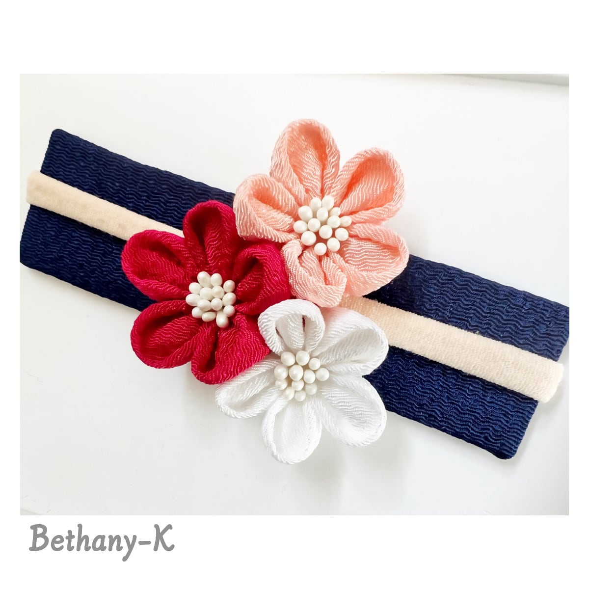 お食い初めや初節句に◇小花が可愛い和モダン髪飾りミニ(下がりなし