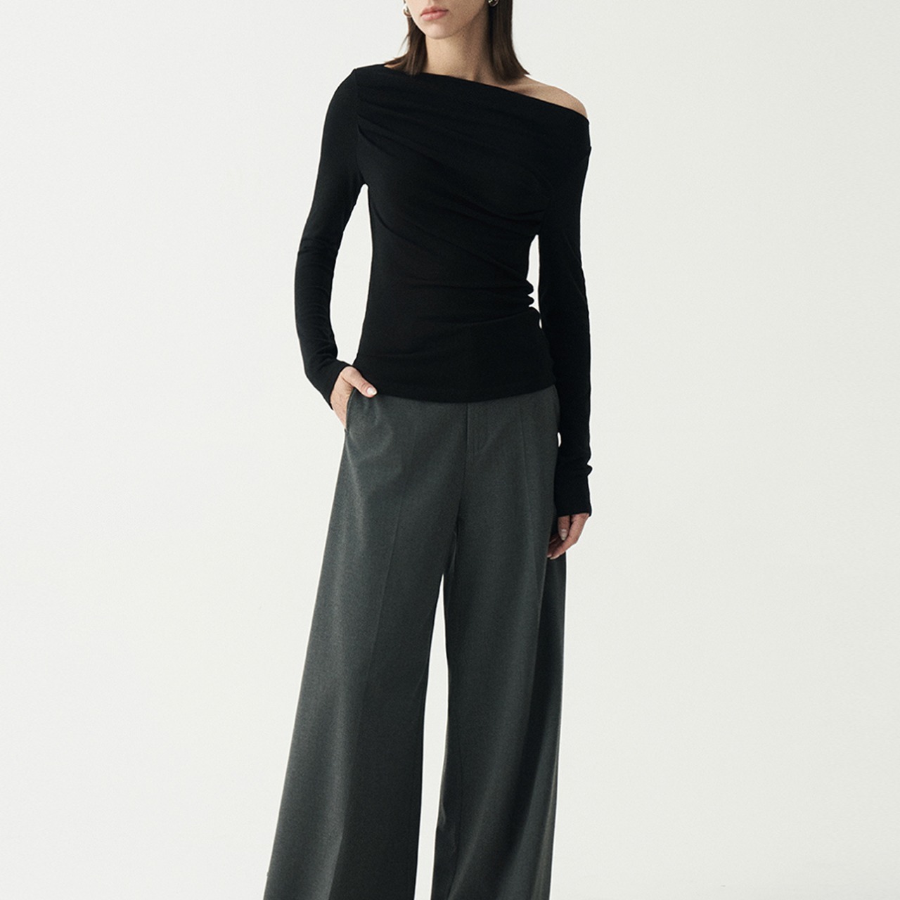 Asymmetry Off-Shoulder Top T3703