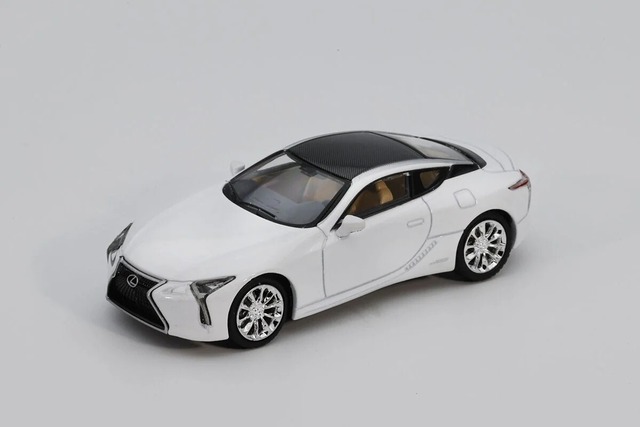 Gaincorp Products × enchery Lexus LC500h ホワイト