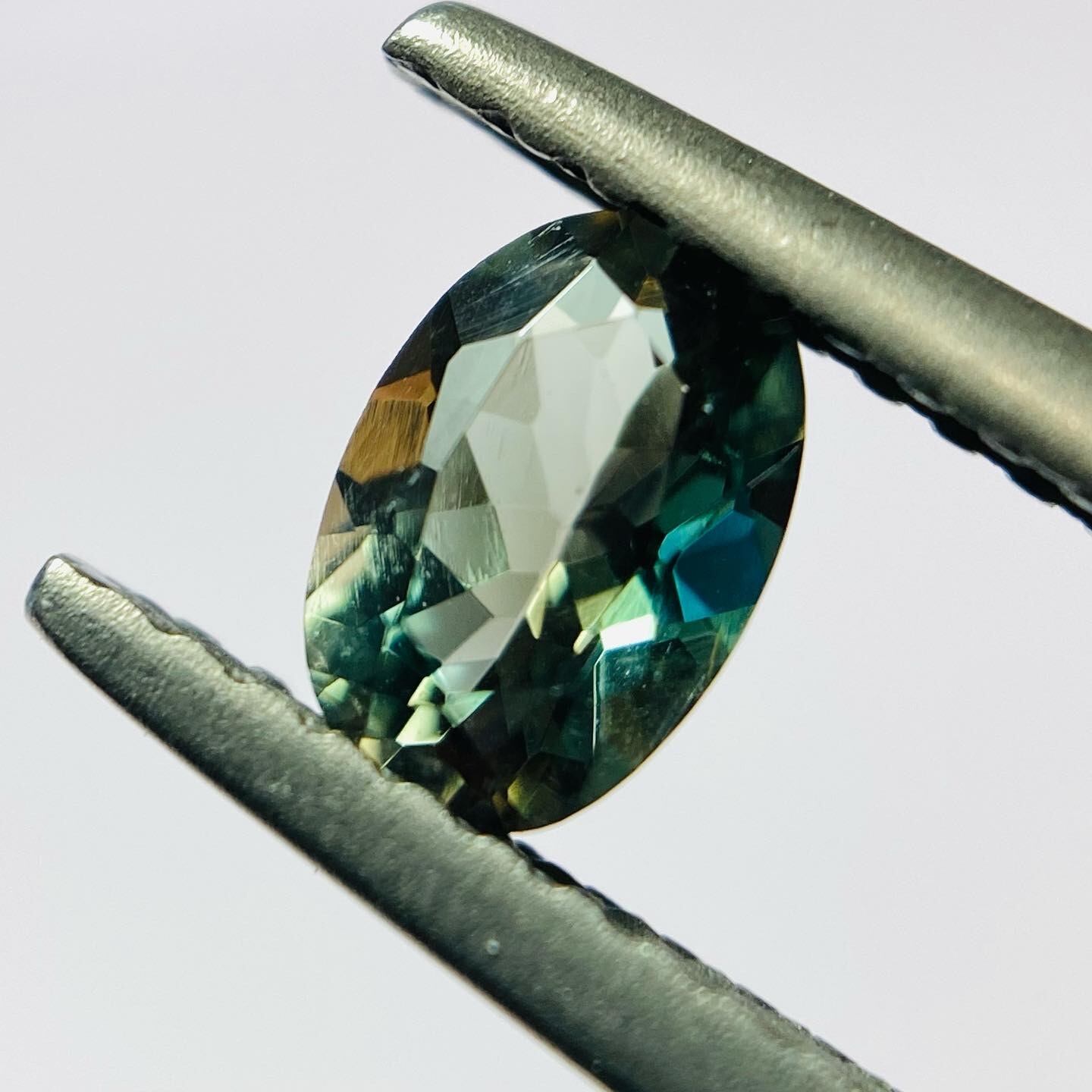 魅惑の多色性　オレゴンサンストーン6