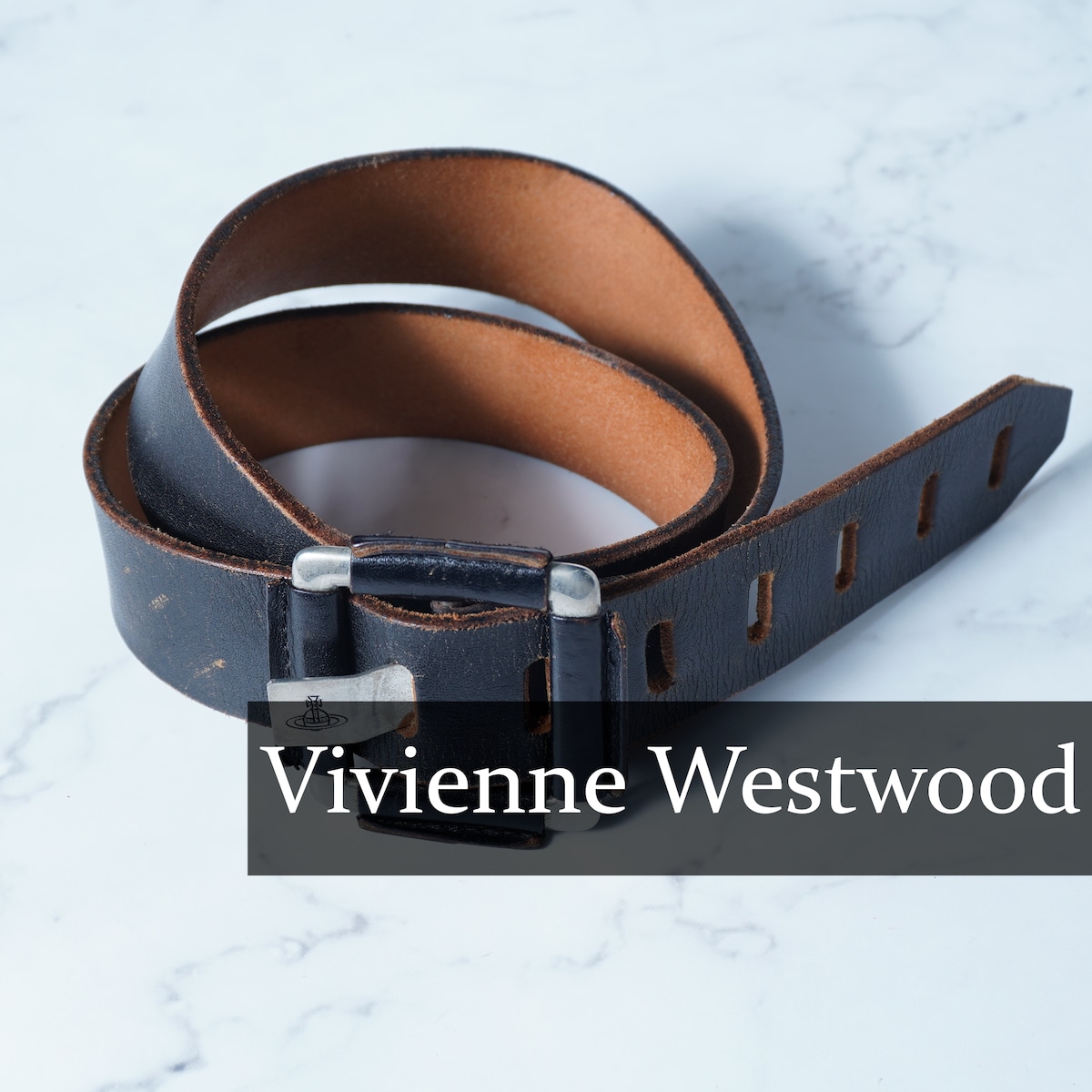 美品✨️　Vivienne Westwood　ベルト　オーブロゴ　シルバー Vivienne Westwood】ヴィヴィアンウエストウッド オーブロゴ シルバー