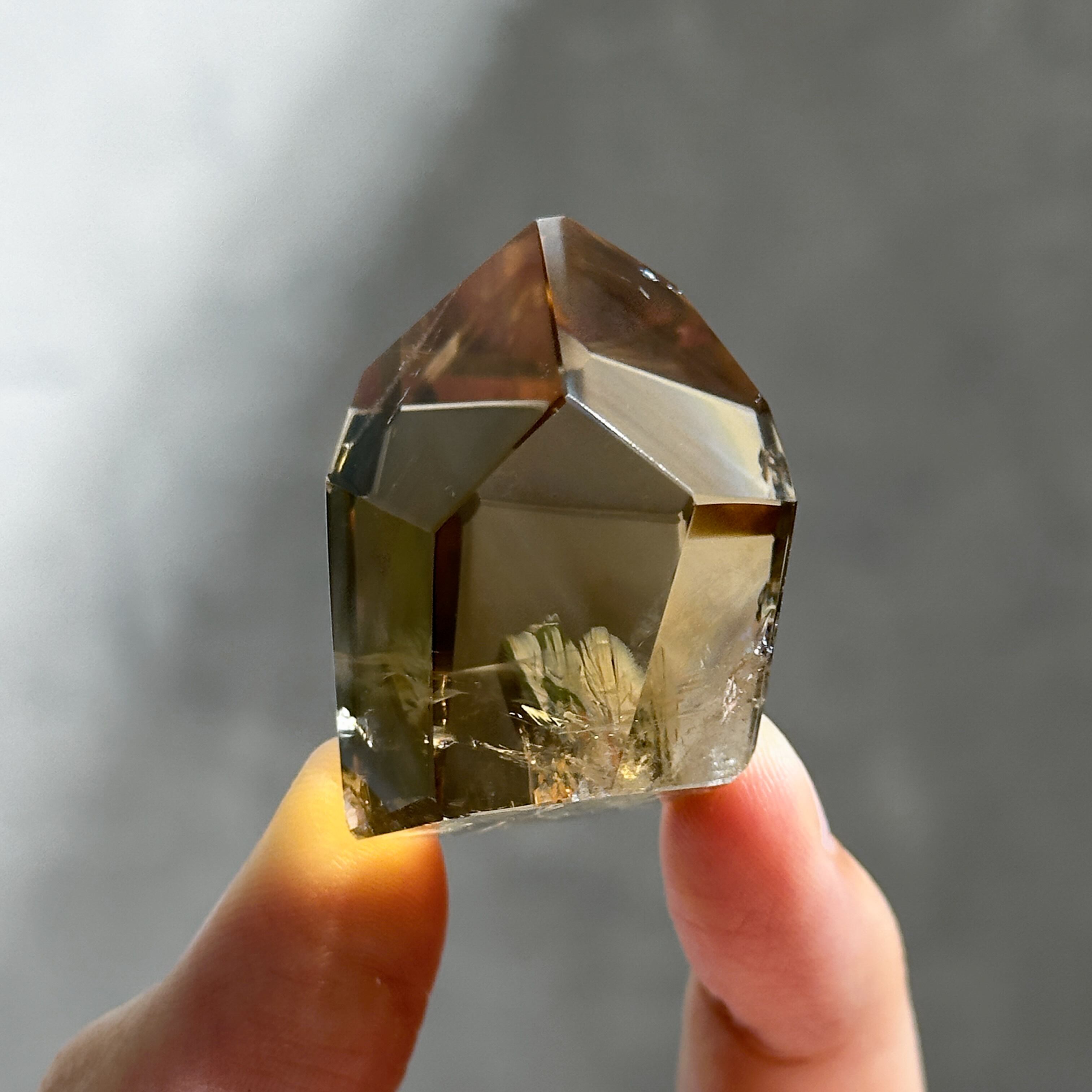 ファントム・虹◎シトリン(黄水晶) フリーフォーム37◇ Citrine ◇ 天然石・鉱物・パワーストーン