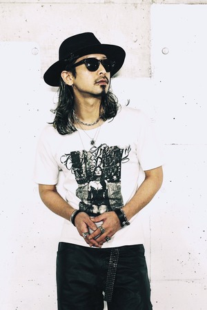 Done Graphic Slim Fit Tee