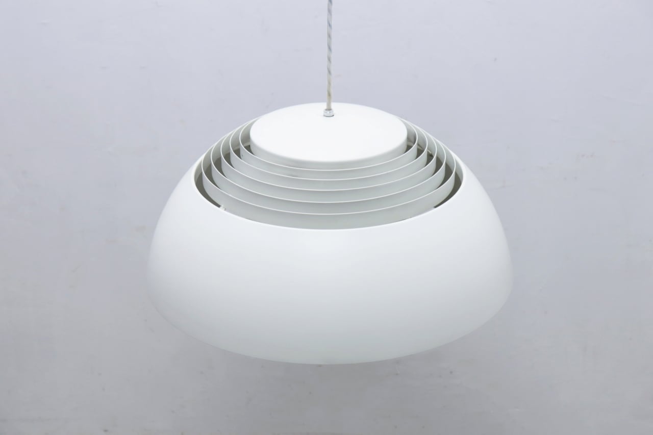 s*n様 ヤマギワ/ウェグナー/北欧/1995年製/ヴィンテージ/AJロイヤル5