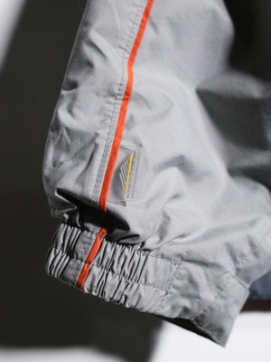 "Columbia" good coloring over silhouette mountain jacket