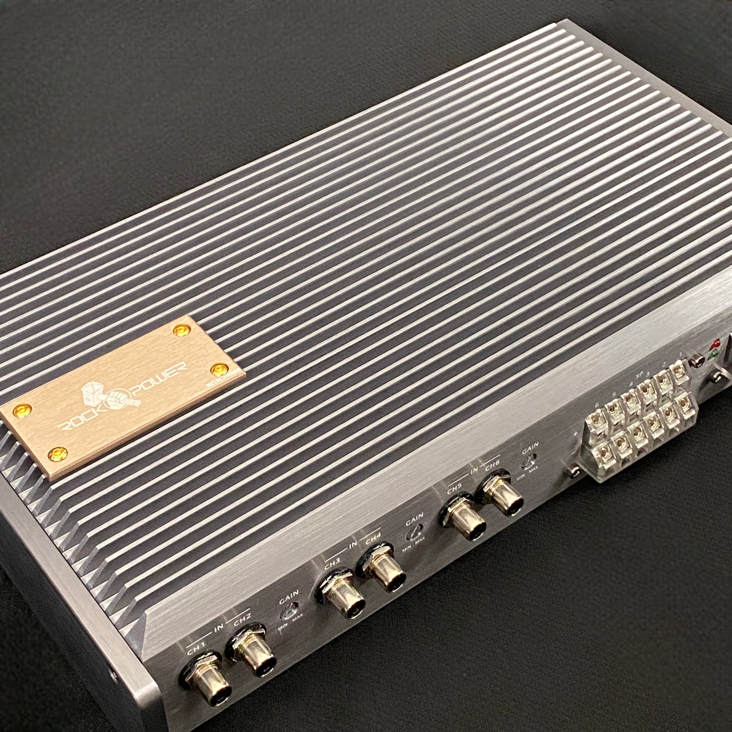 国内正規品】【3wayマルチアンプに最適】ROCK POWER R100.6 100W×6ch 