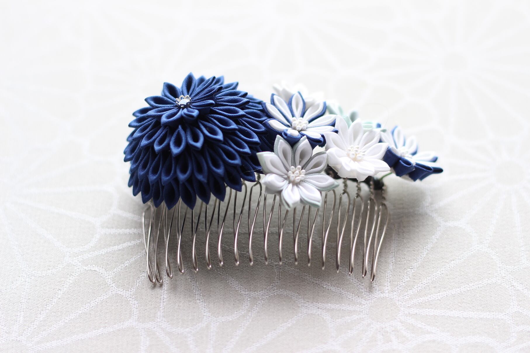 つまみ細工 コームとUピンのセット | Petit Bonheur（プチボヌール