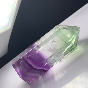 透明度、色合いが美しいグラデーションフローライトポイント