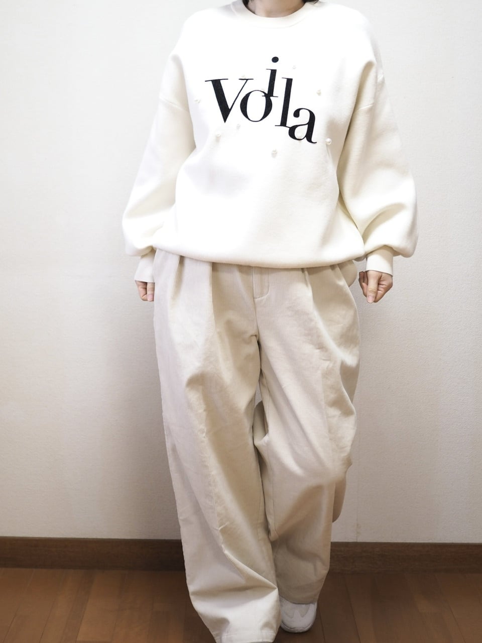 パール付きロゴニット <アイボリー>