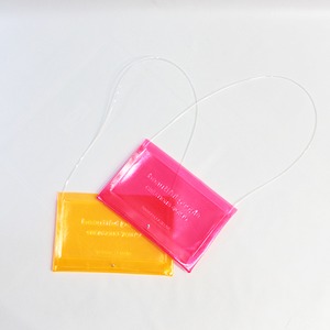 [SALE] beautiful people ビューティフルピープル クリアエンボスビニールネームタグショルダー 7935611989