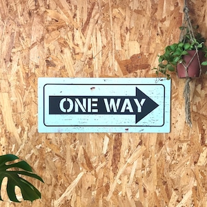 トラフィックサインボード 「ONE WAY」白