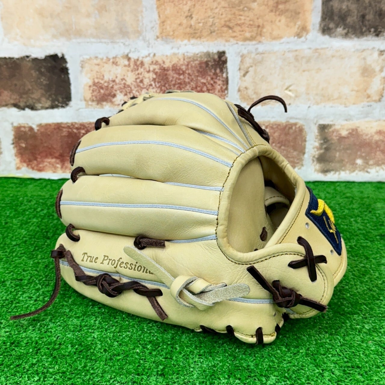 型付け済み】久保田スラッガー T51 軟式グラブ 内野手用 | バンダイ