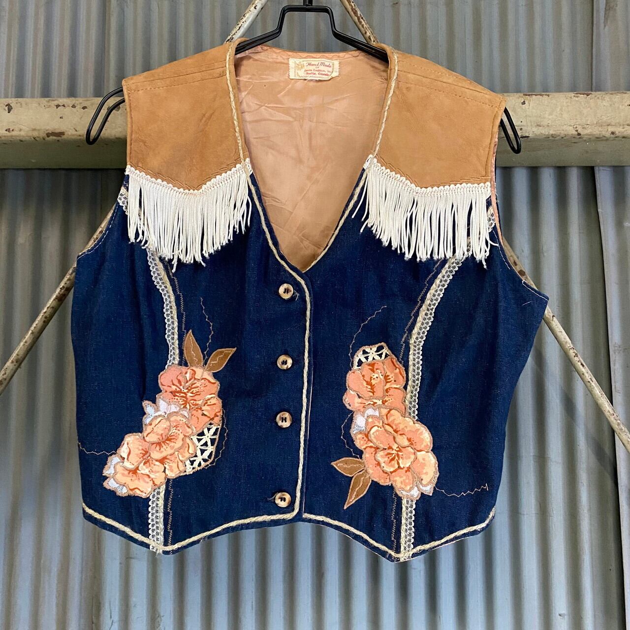 vintage デニム ベスト アップリケ 花 フラワー 刺繍 古着 Denim Evolution ハンドメイド フラワー 花 ウエスタン スエード切替