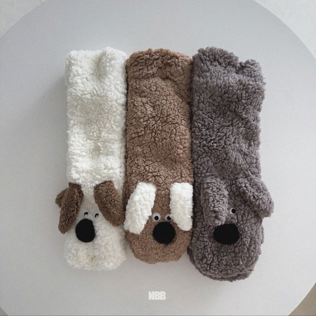 《予約》night bebe ¨ puppy knee socks