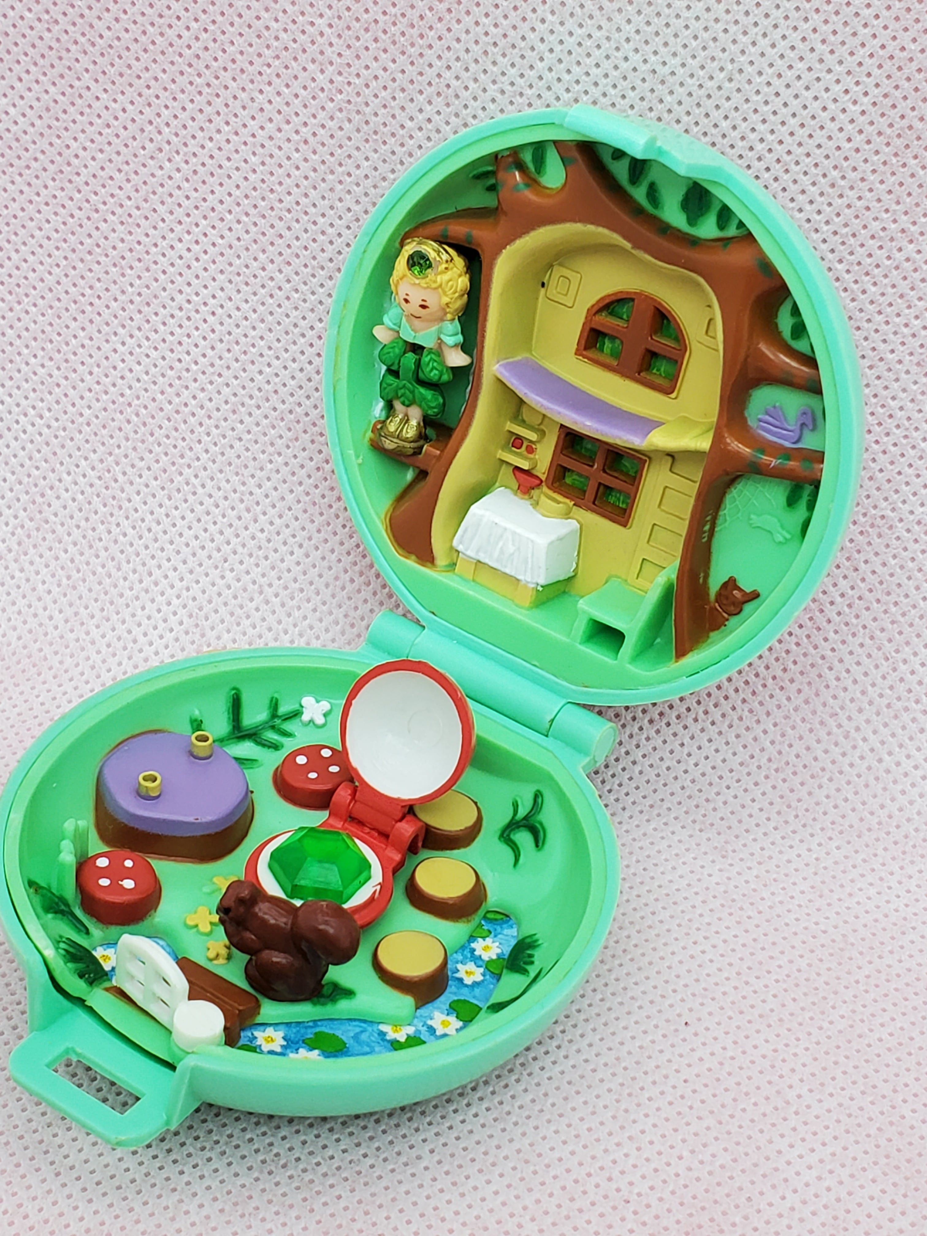 ジュエルド・フォレスト 完品 チェーン付き1992年ジュエル・シリーズ