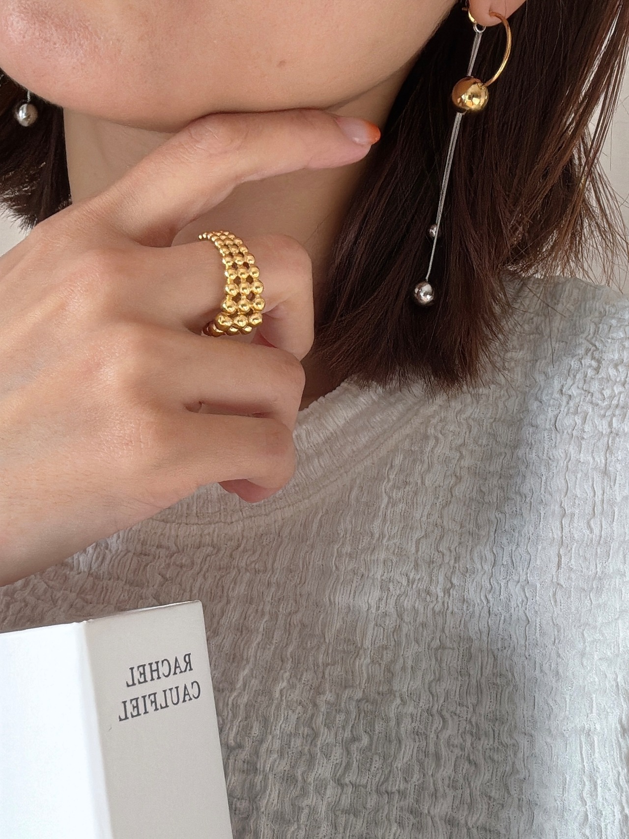 ツインボールスイングピアス