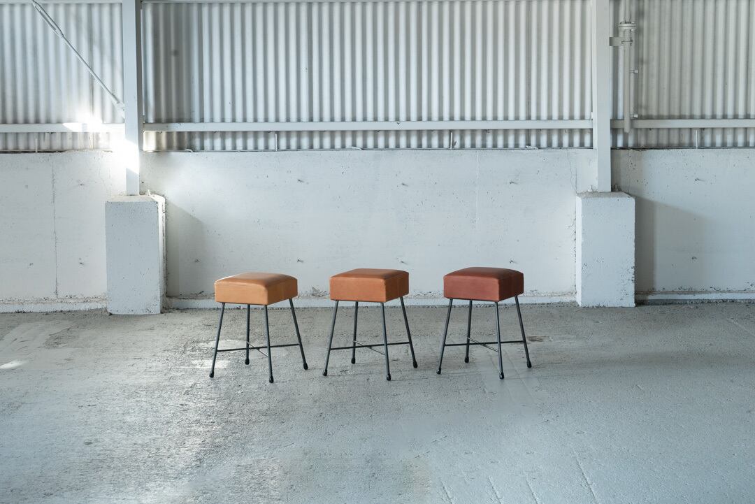 LOAF STOOL-LOW-/スツール/本革座面/H430mm/送料無料(北海道・沖縄