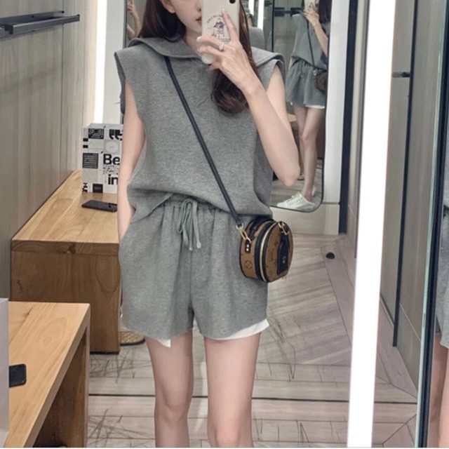 ノースリーブトップス ショートパンツ セットアップ　　a239
