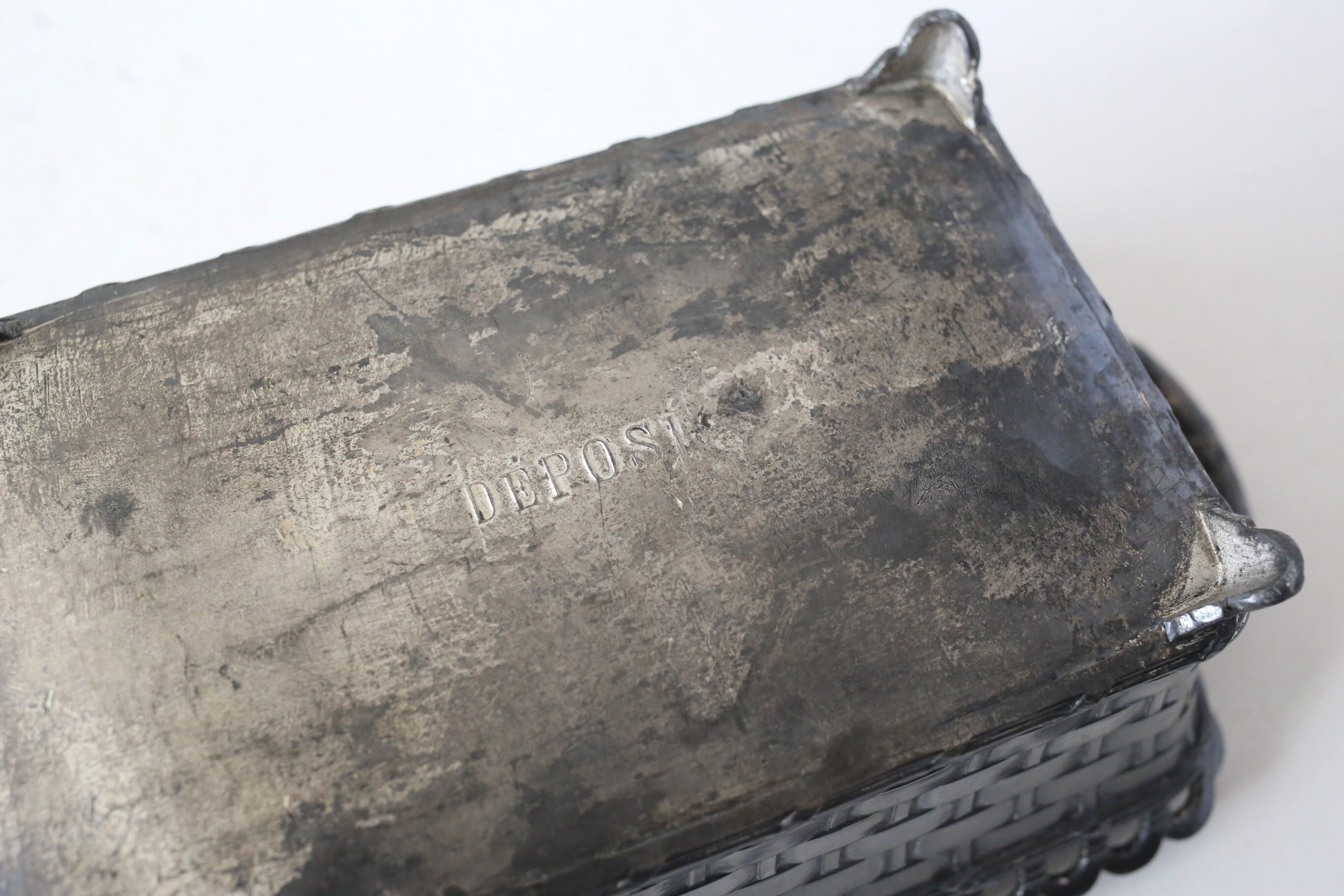 フランス アンティーク ヴィンテージ 金属製パニエ 脚付きカゴ N