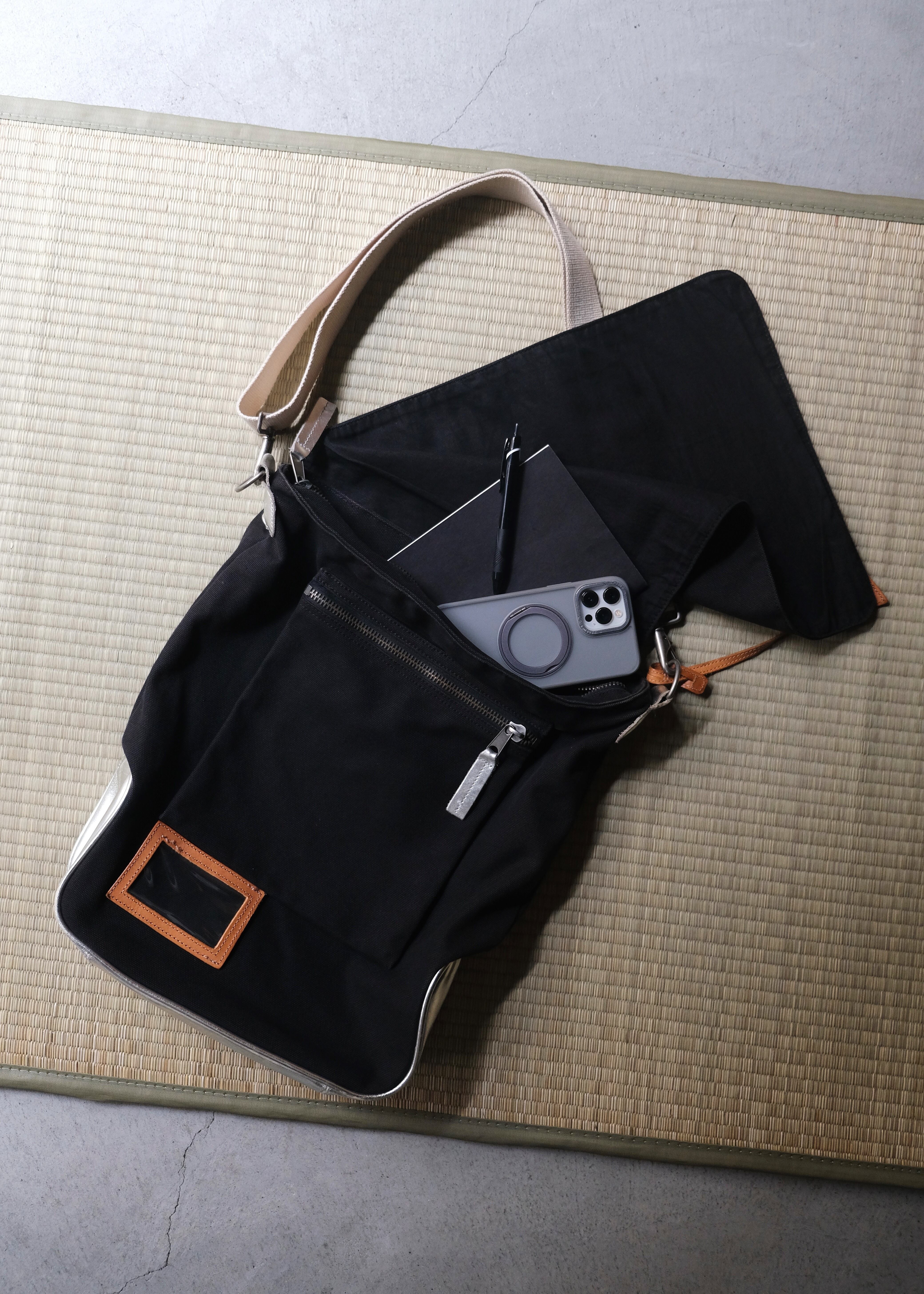 RAF SIMONS×EASTPAK 09SS mulch pocket leather cutting shoulder bag 