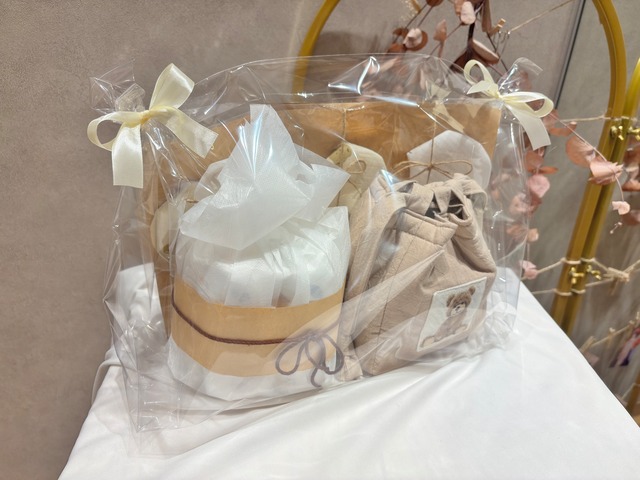 出産祝いオムツケーキ③
