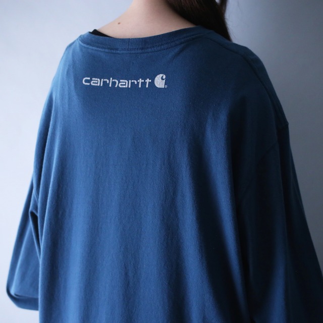 "Carhartt" sleeve logo printed design over silhouette l/s tee