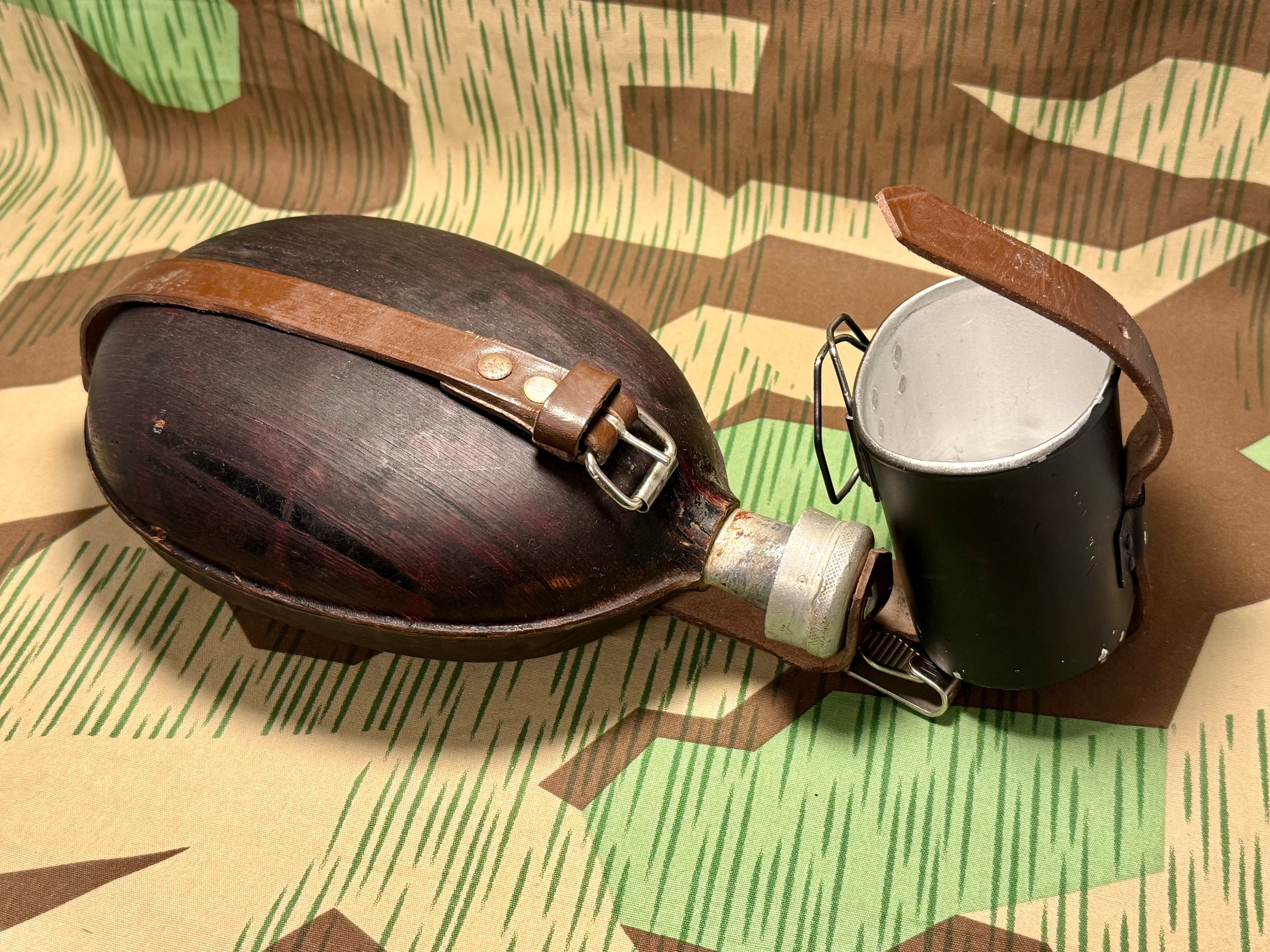 WWII ドイツ軍 M31 熱帯型水筒（ブルガリア軍実物改造品） | アイヘン