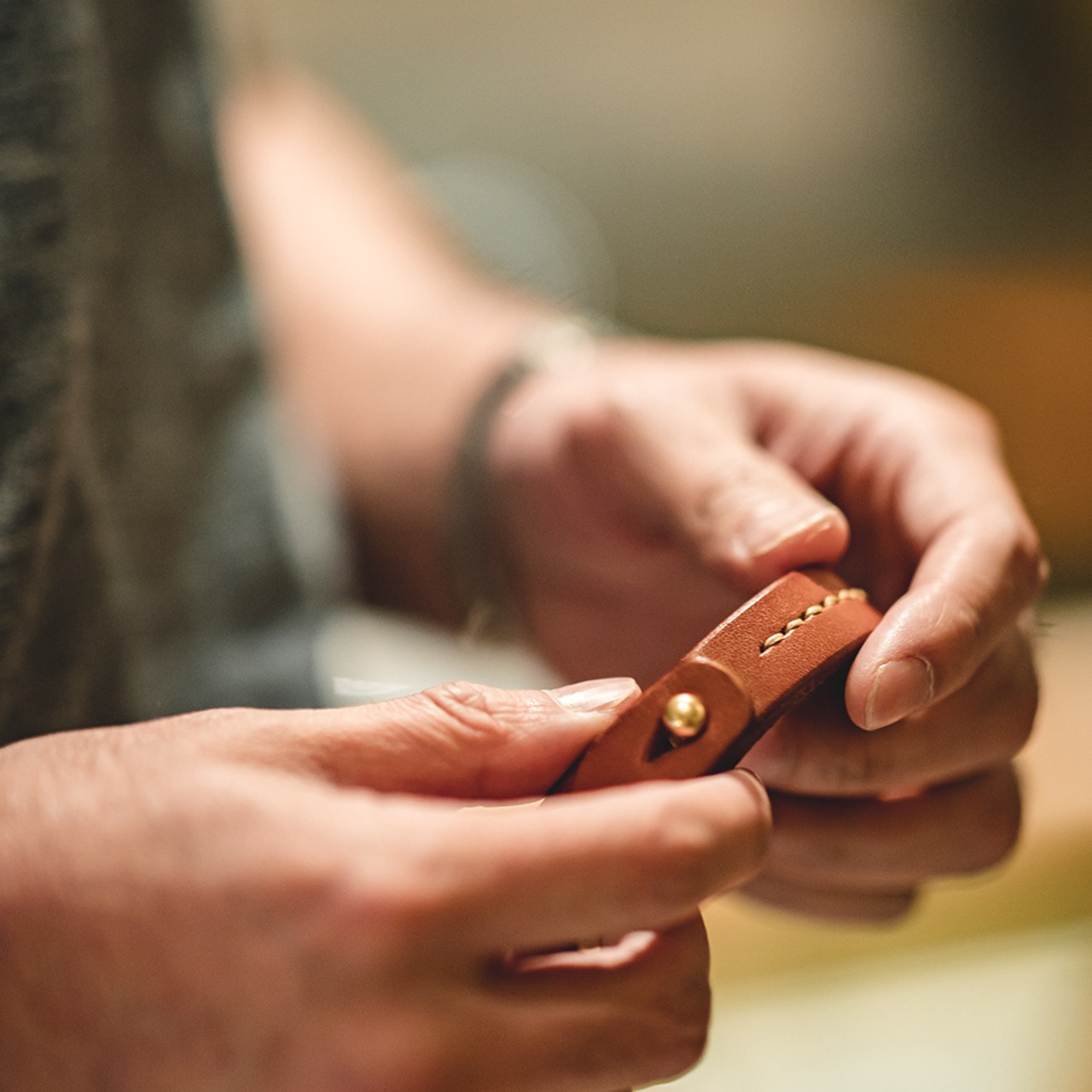 Minimal Leather Copper Button Bracelet / ミニマル レザー カッパーボタン ブレスレット