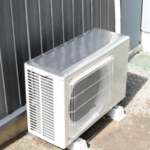 【特価処分】アストロ エアコン室外機 遮熱シート 2枚組 日よけパネル 遮熱フィルム アルミシール 直射日光を反射 温度上昇を抑制 冷房効率UP 断熱 節電 611-95
