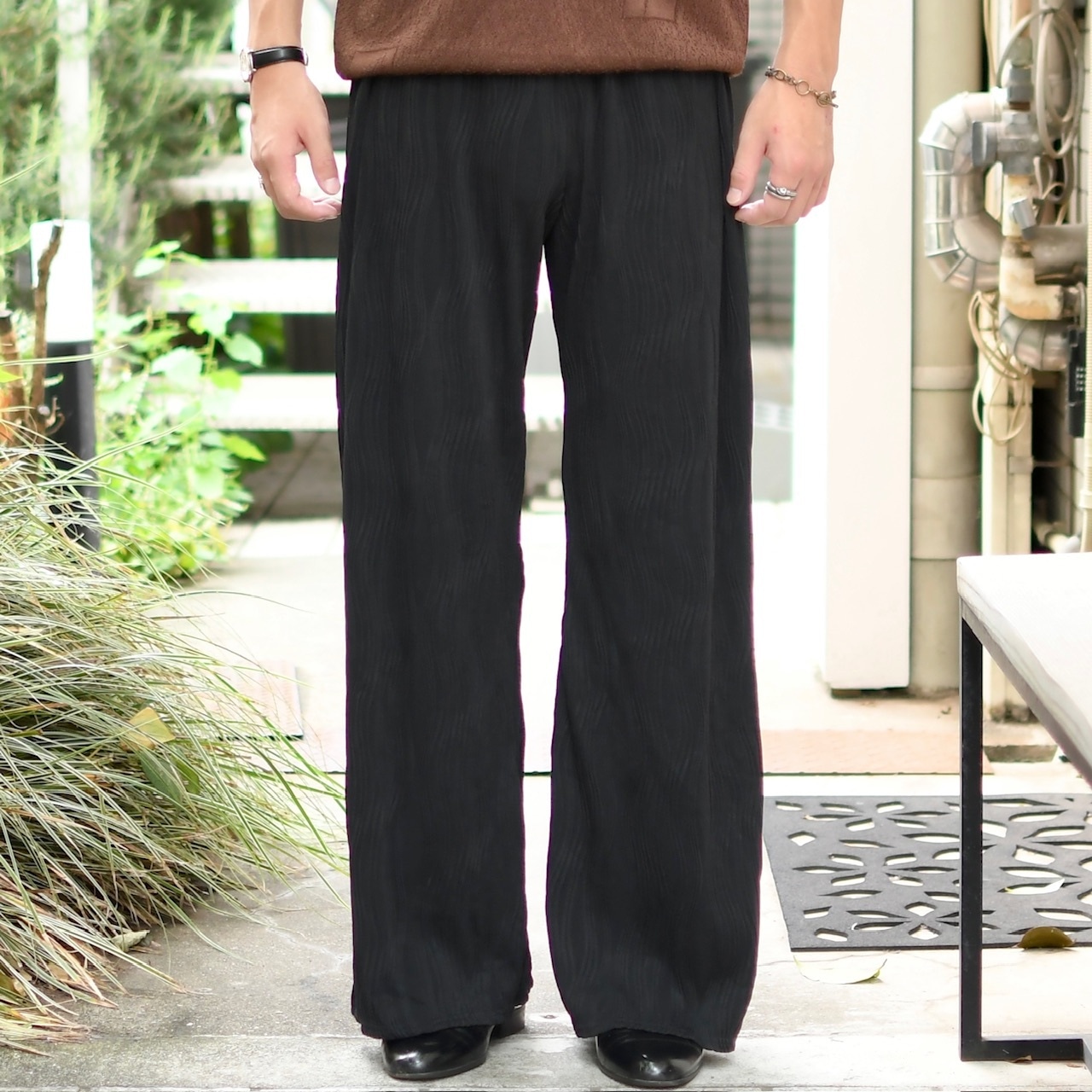 design wave pleats wide pants black