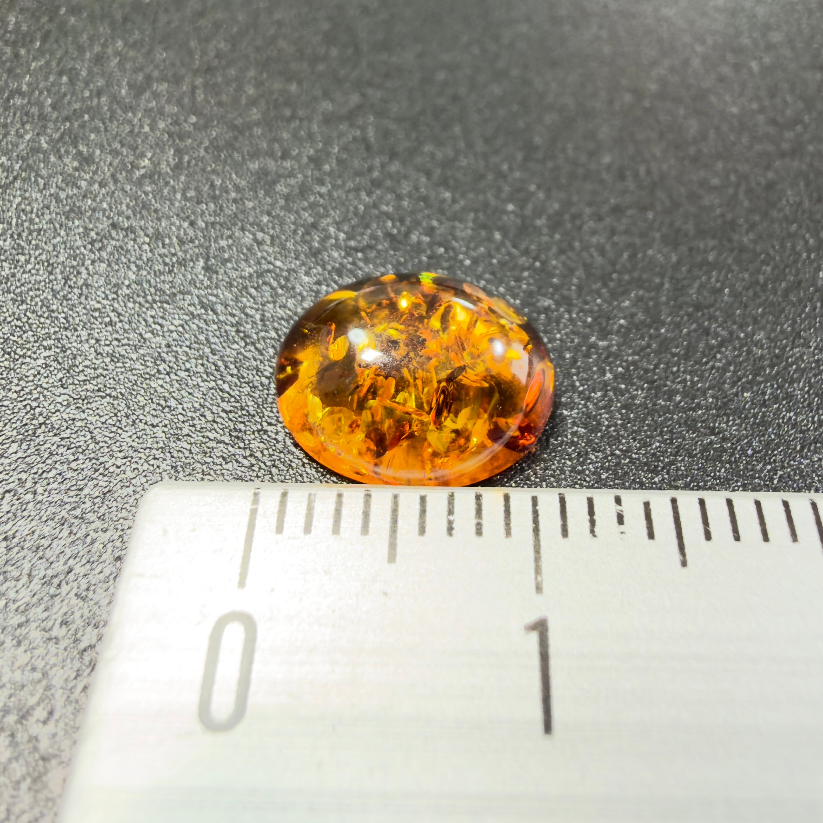 琥珀】 ルース ポーランド産 1.47ct | たからいしルース オンライン