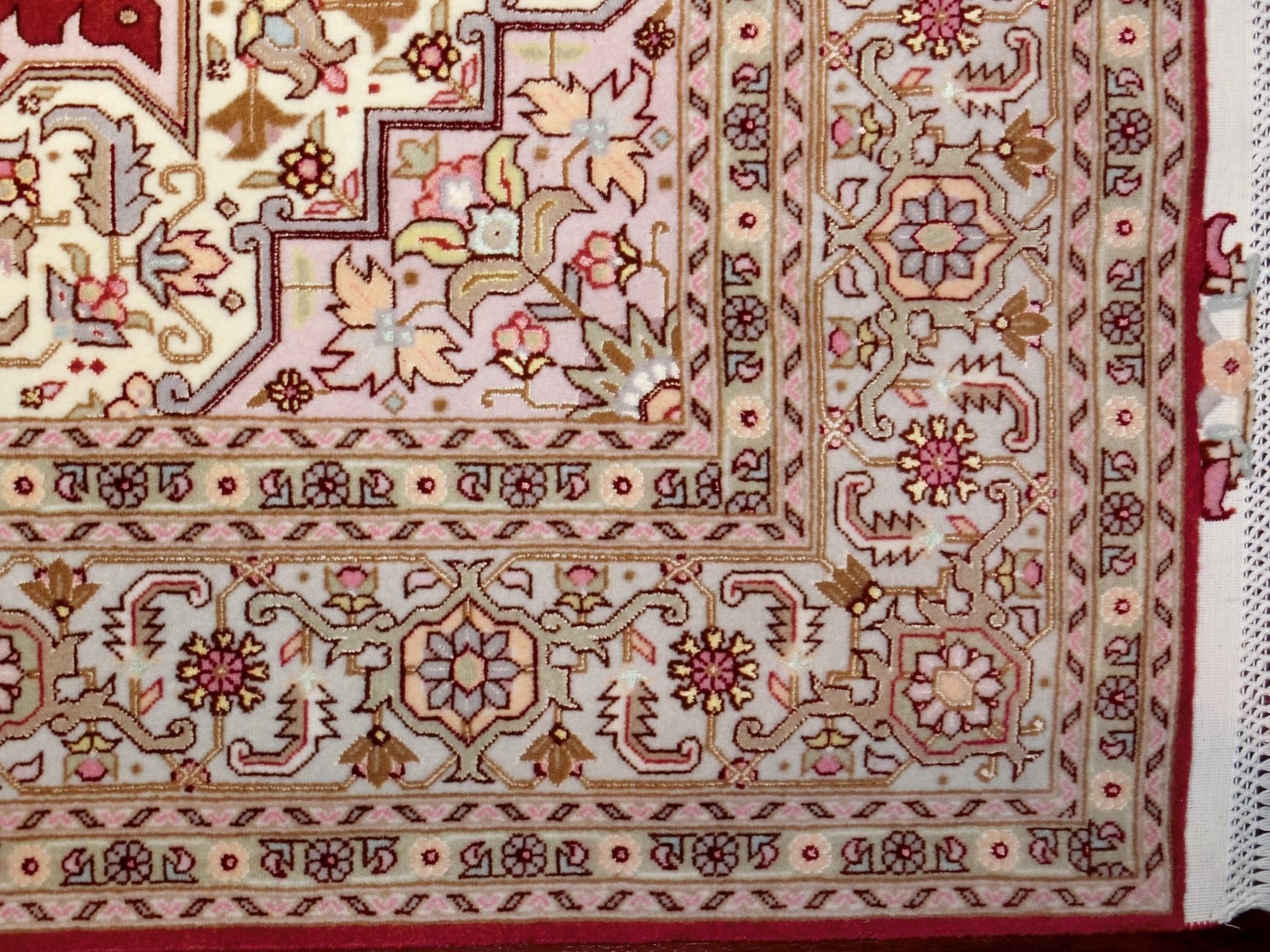 ペルシャ絨毯 手織り タブリーズ産 【リビングサイズ】1514