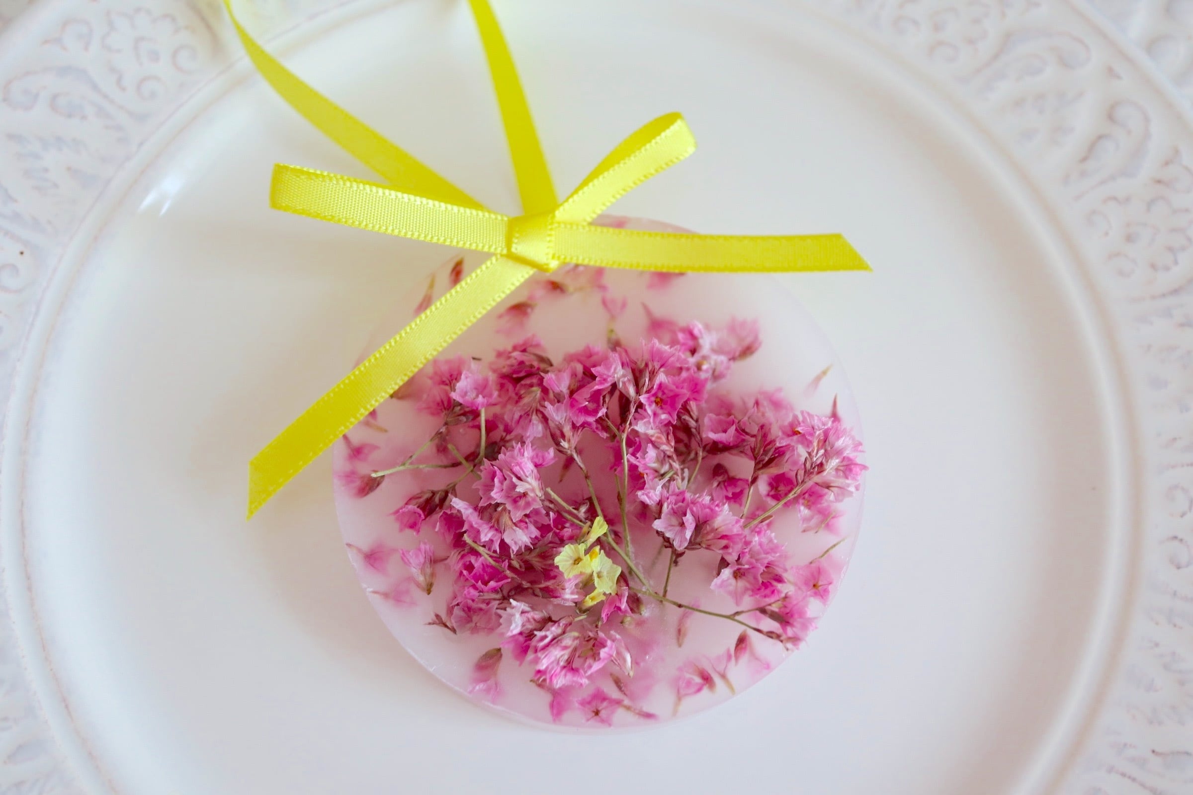 母の日プチギフトにオススメ♡桜のようなお花のアロマサシェ | staypure