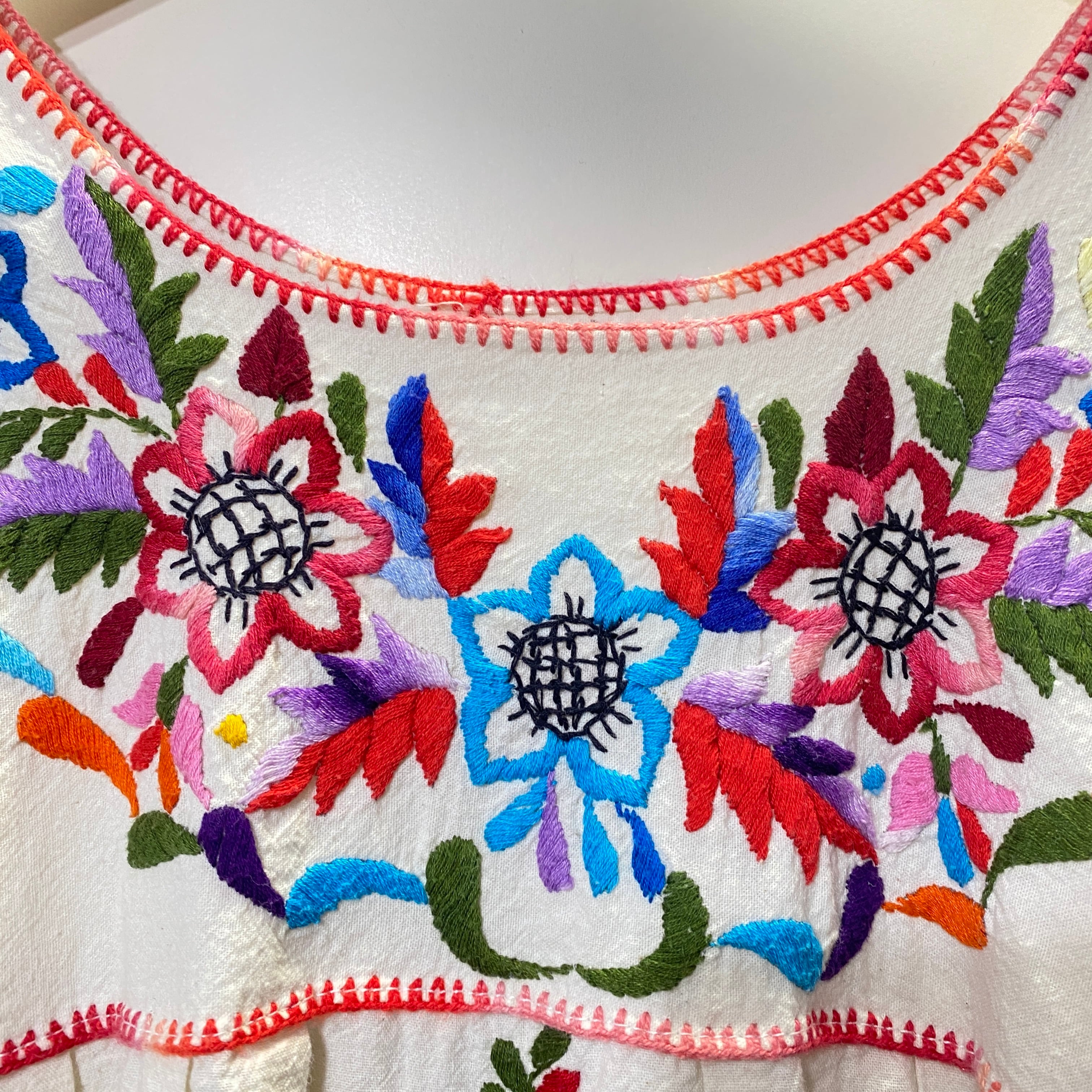 メキシカン刺繍 トップス フラワー メキシコ刺繍 ブラウス | Bluri vintage