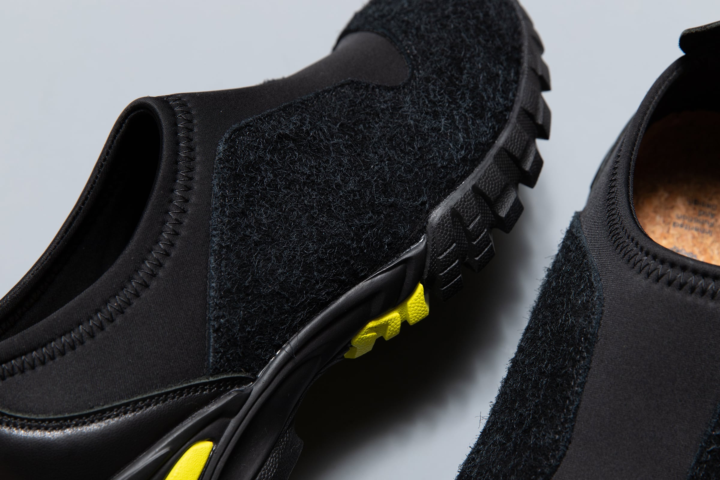 pg TRAIL MOC | BLK | PLAYGROUND | スニーカーショップ