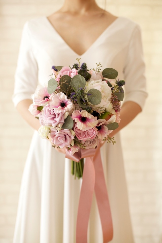 くすみピンクのアネモネブーケ ブトニア付き アーティフィシャルフラワーブーケshop Primavera プリマヴェーラ