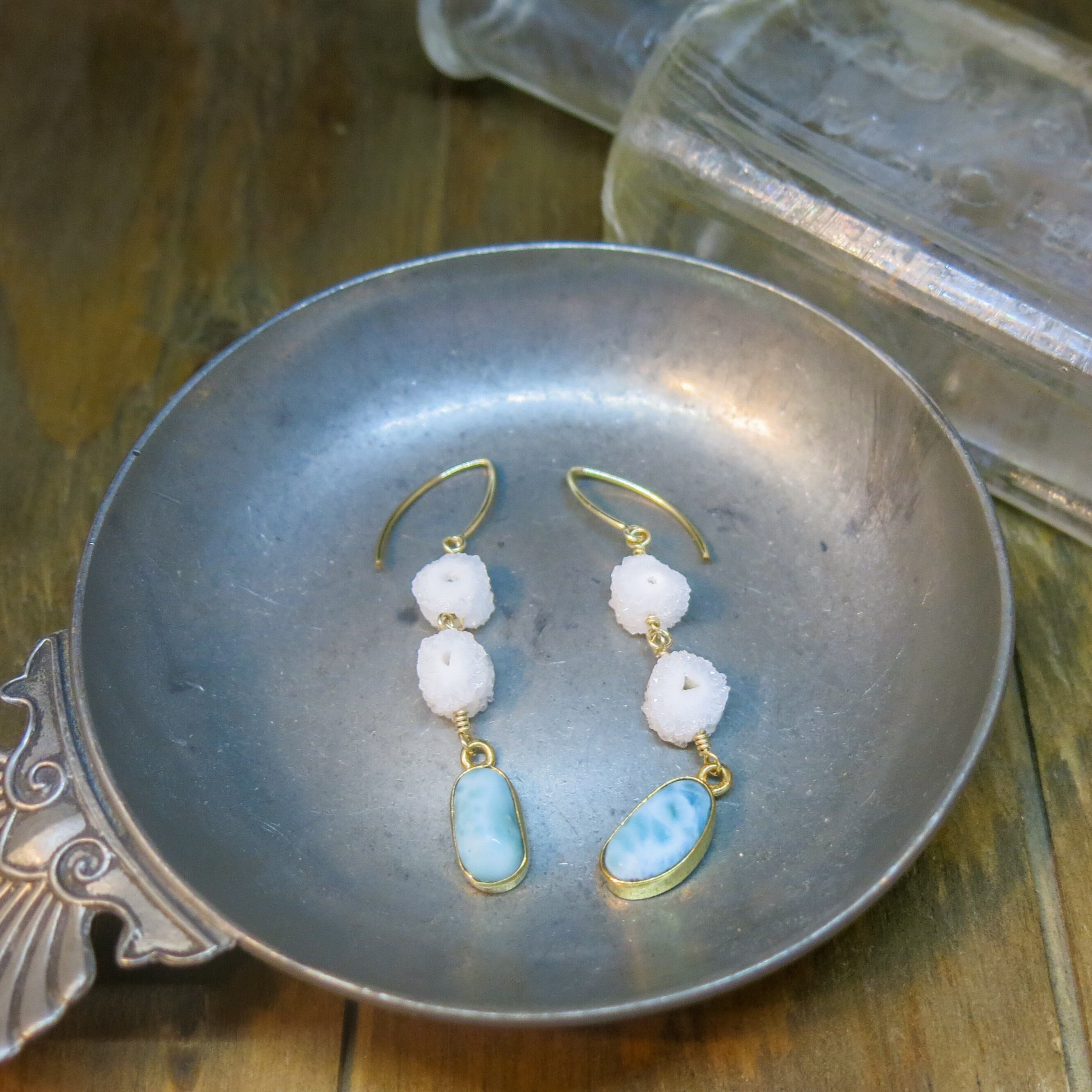 フラワードゥルージー×ラリマーのピアス