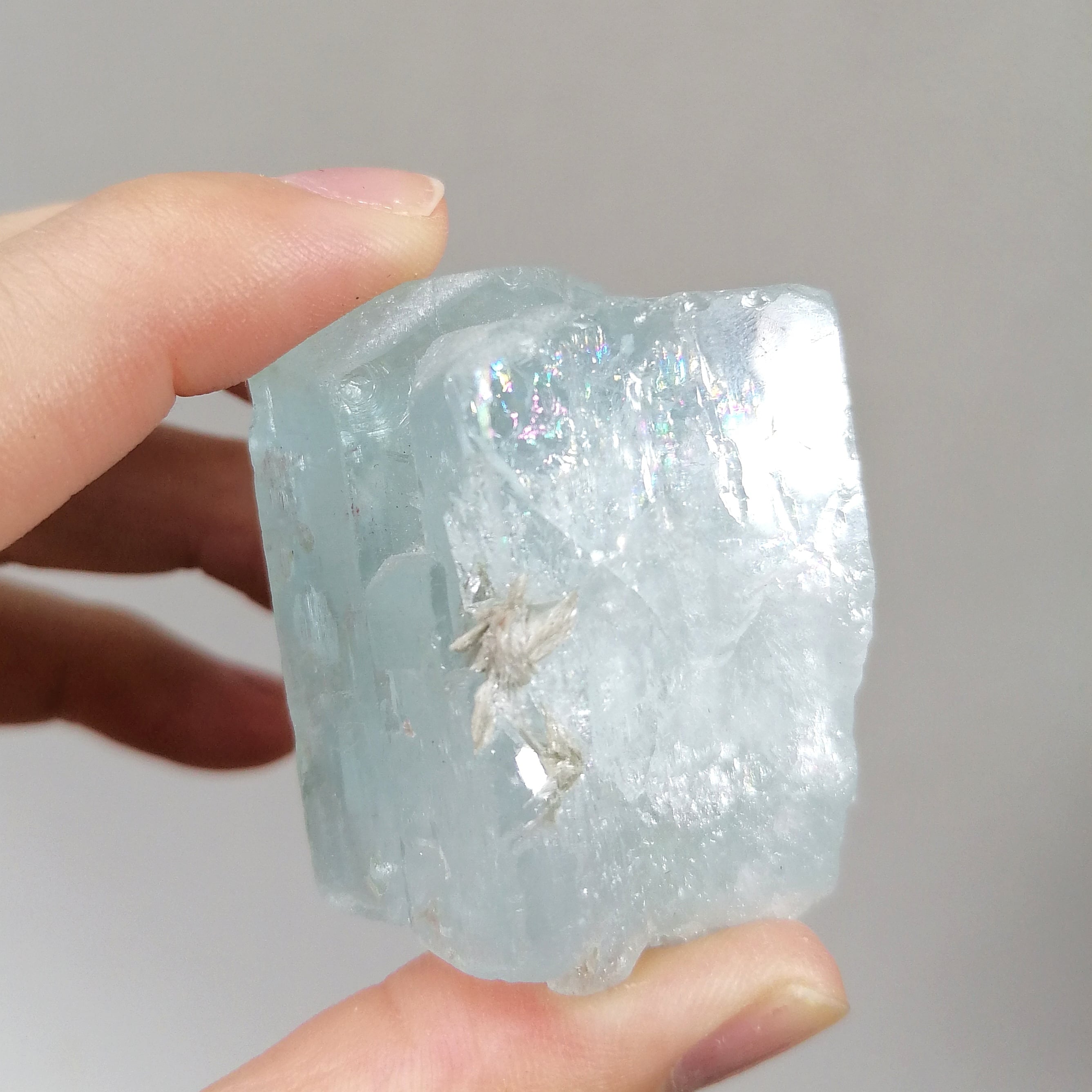 虹入り♡アクアマリン 原石 93.4g ブラジル産 A176 | c o c o r o n