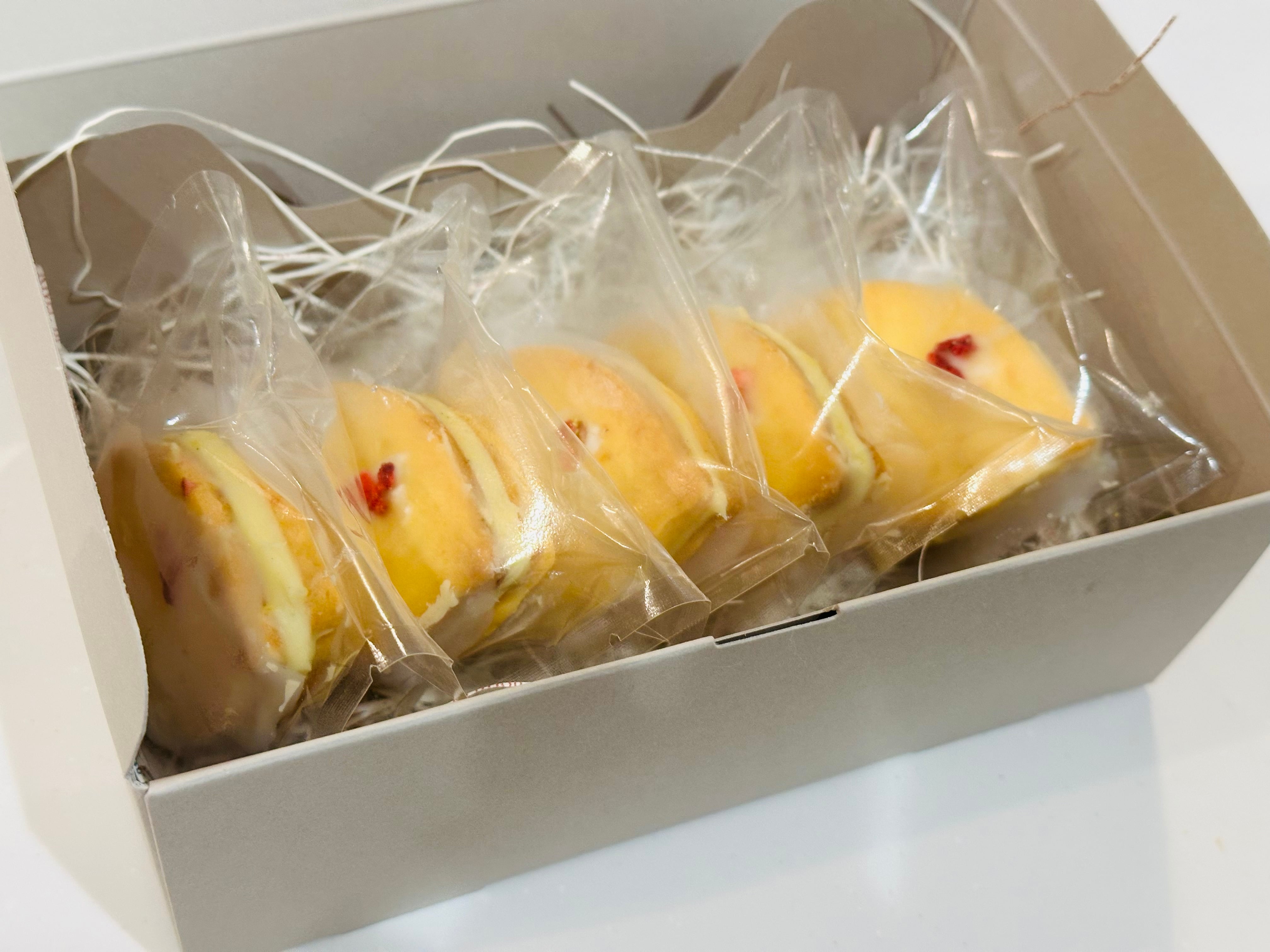 国産レモンサブレのレモンガナッシュサンド | tumamuー小さな焼き菓子