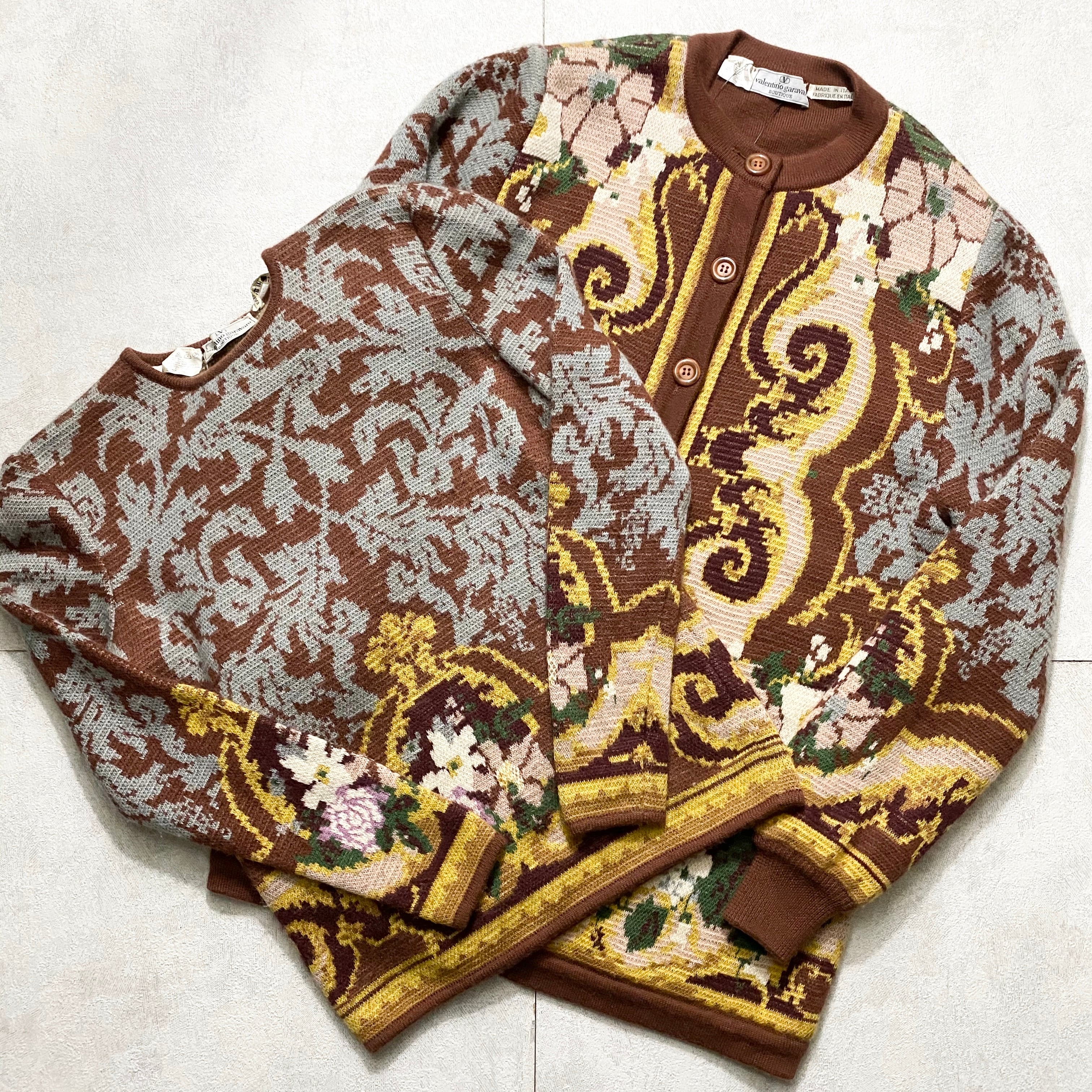vintage VALENTINO GARAVANI baroque pattern knit ensemble | NOIR ONLINE vintage VALENTINO GARAVANI baroque pattern knit ensemble | NOIR ONLINE