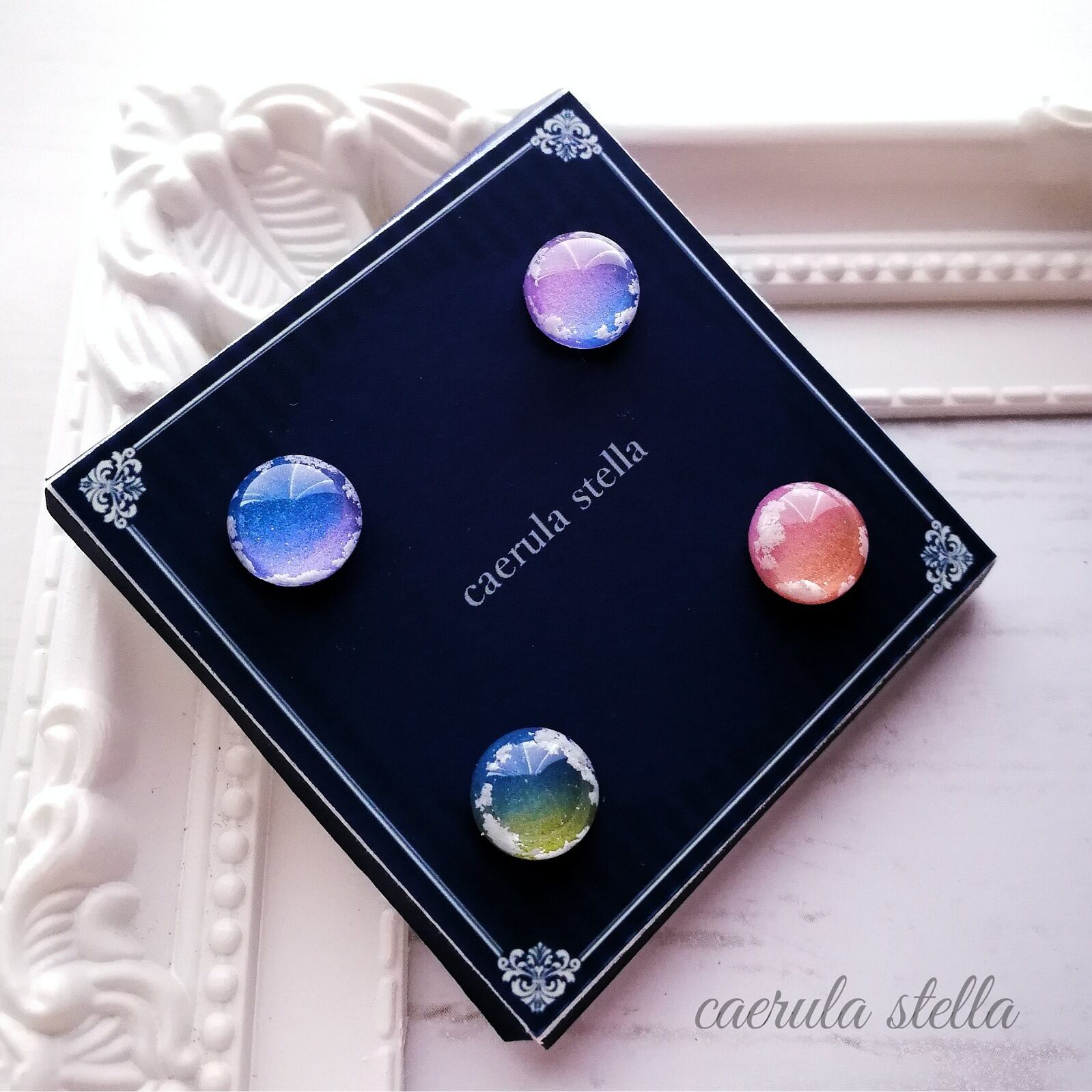 ピアス蓄光夜光るグラデーション紫水色ビジューコンサートライブ