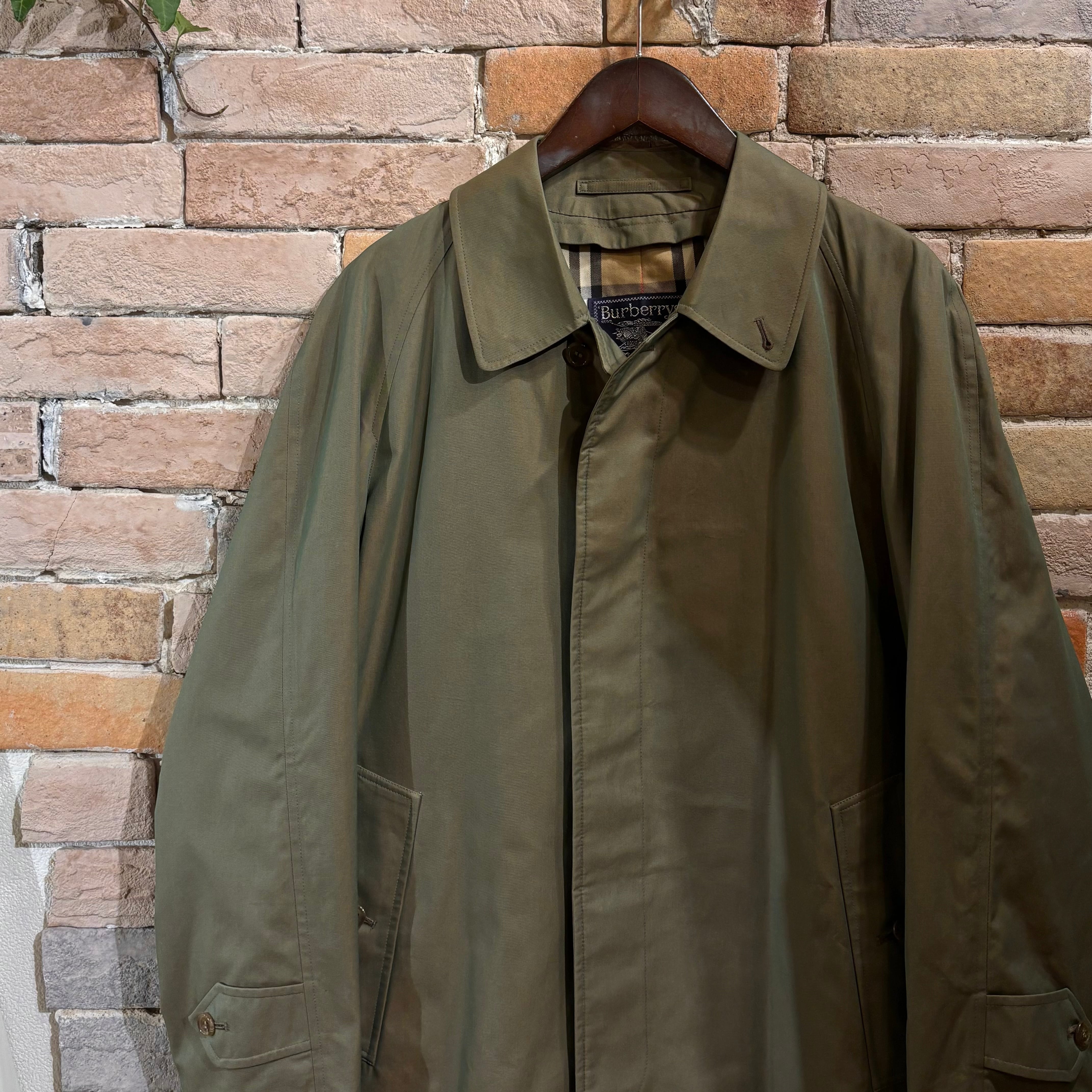 ウ*ん様 バーバリー ステンカラーコート 緑玉虫 英国製 ステンカラーコート Burberry サイズ46(UK36)程度 緑玉虫色 コットン100% ステンカラー