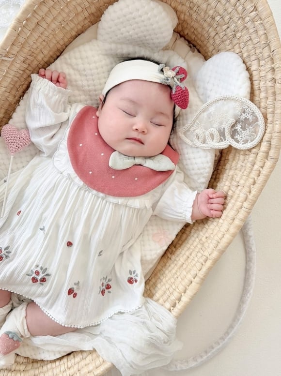 mocmof | いちご ベビースタイ ストロベリー 622-554044 モクモフ | Primii