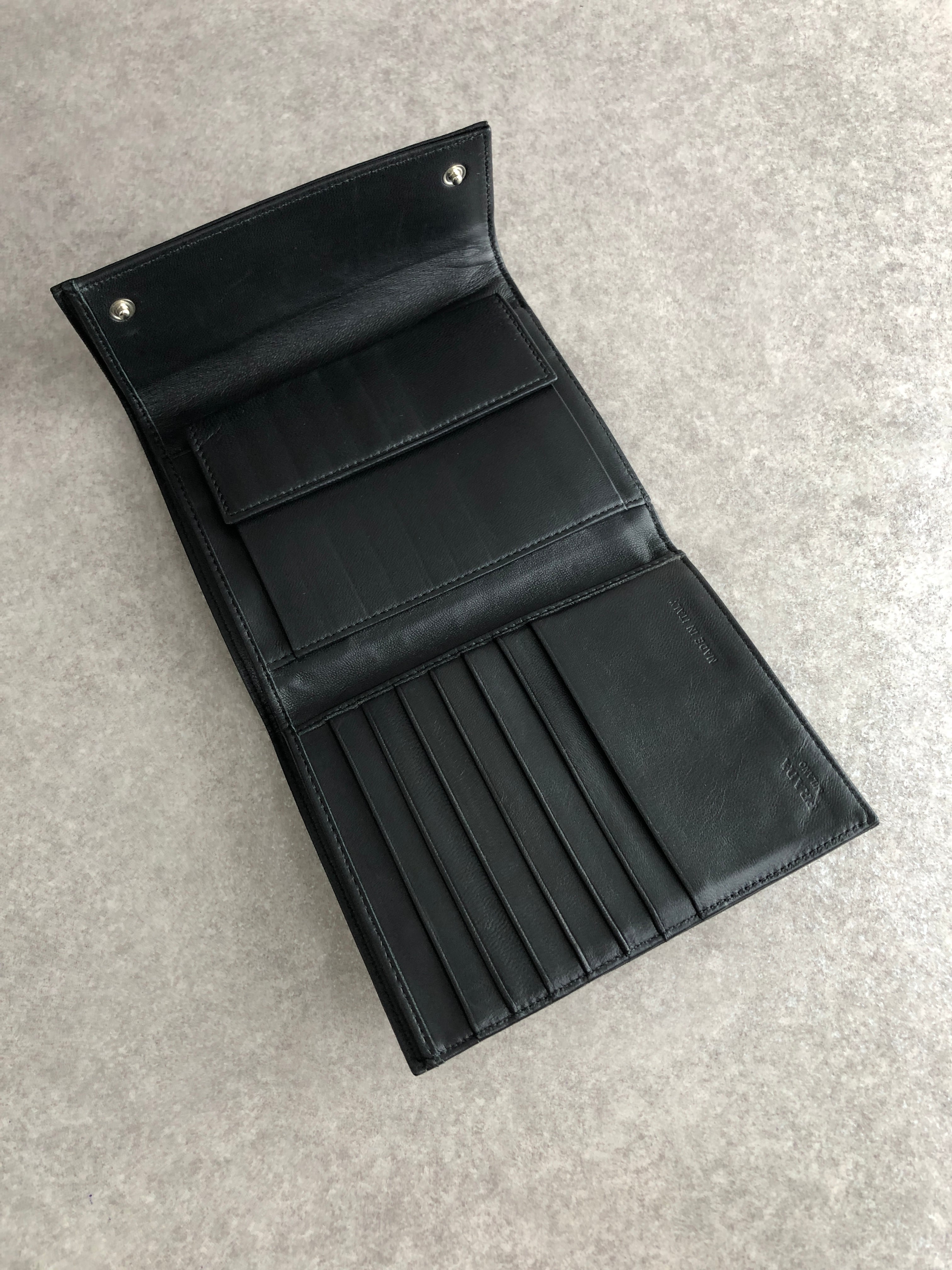 PRADA プラダ 財布 ブラック ロゴボタン ナイロン vintage