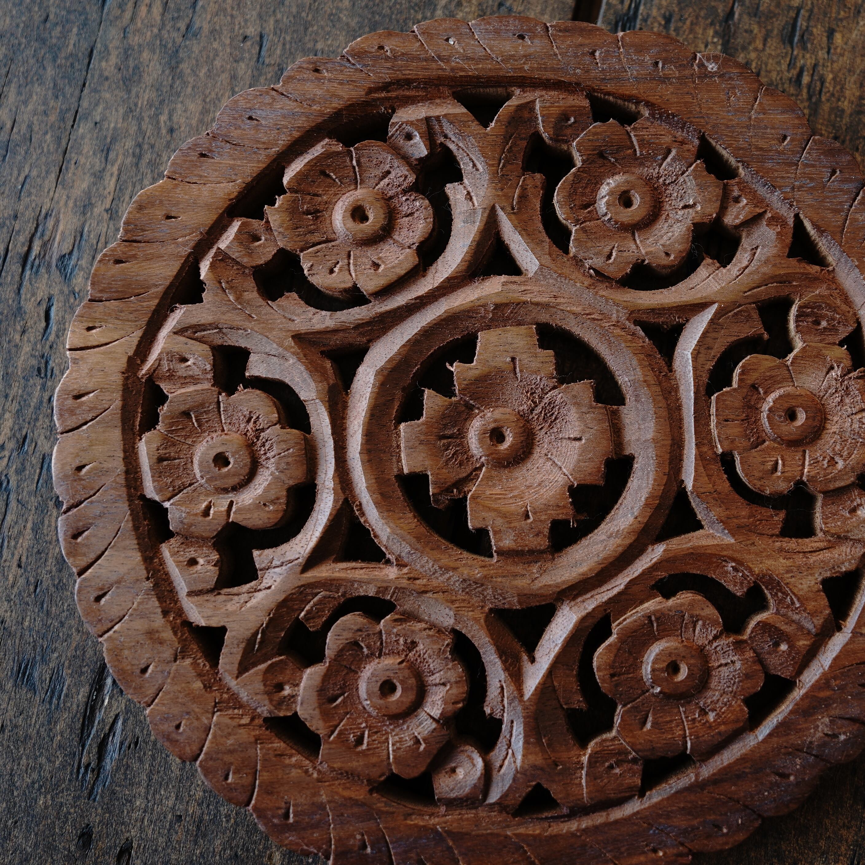 手彫り鍋しき ラウンド