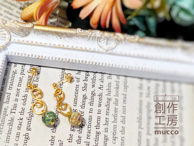 *ペトリファイドコーラルピアス＊sea flower*